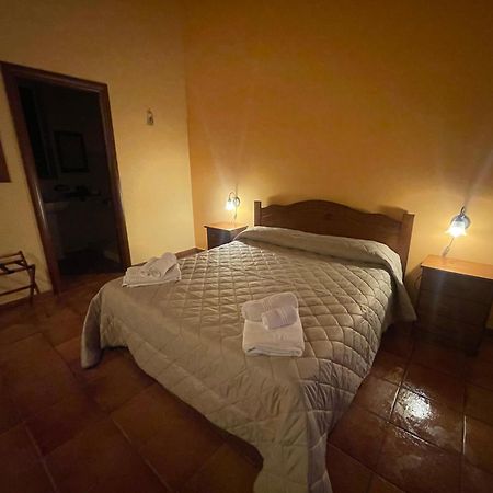 קלטג'ירונה Agriturismo Russa Belladonna מראה חיצוני תמונה